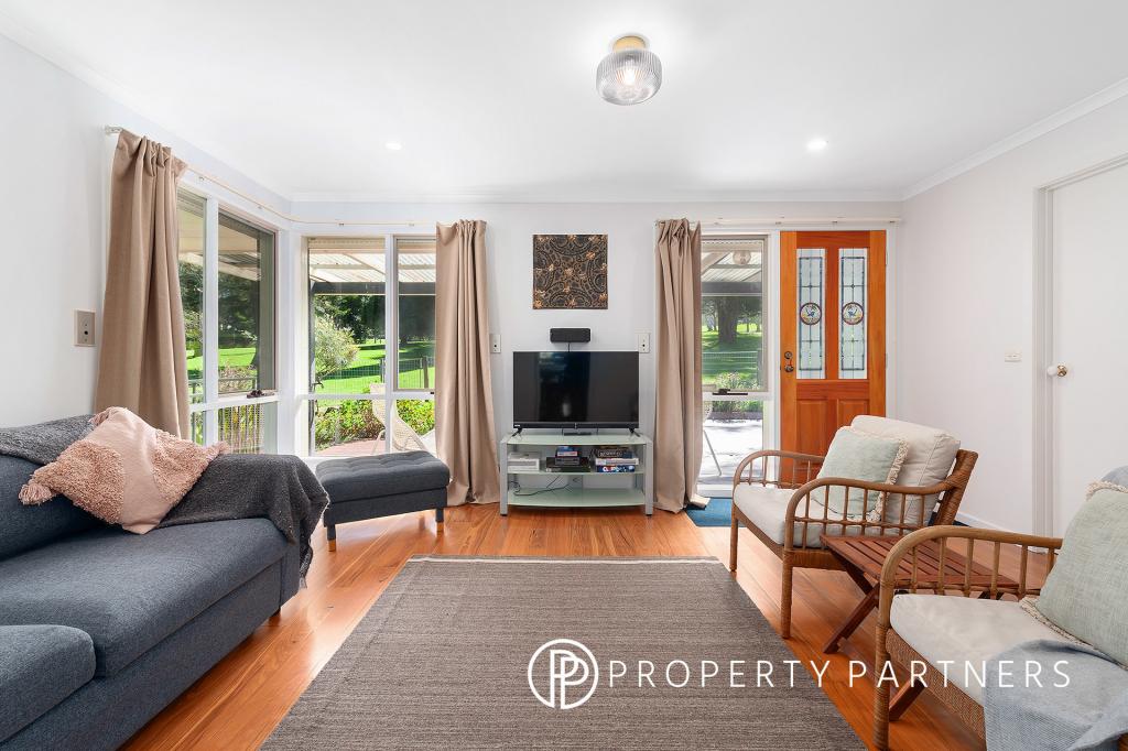 13 Dammans Rd, Warburton, VIC 3799