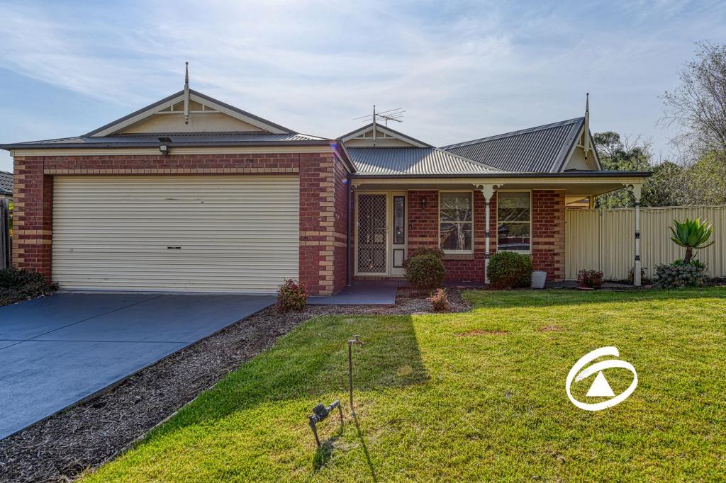 4 Alastair Dr, Berwick, VIC 3806