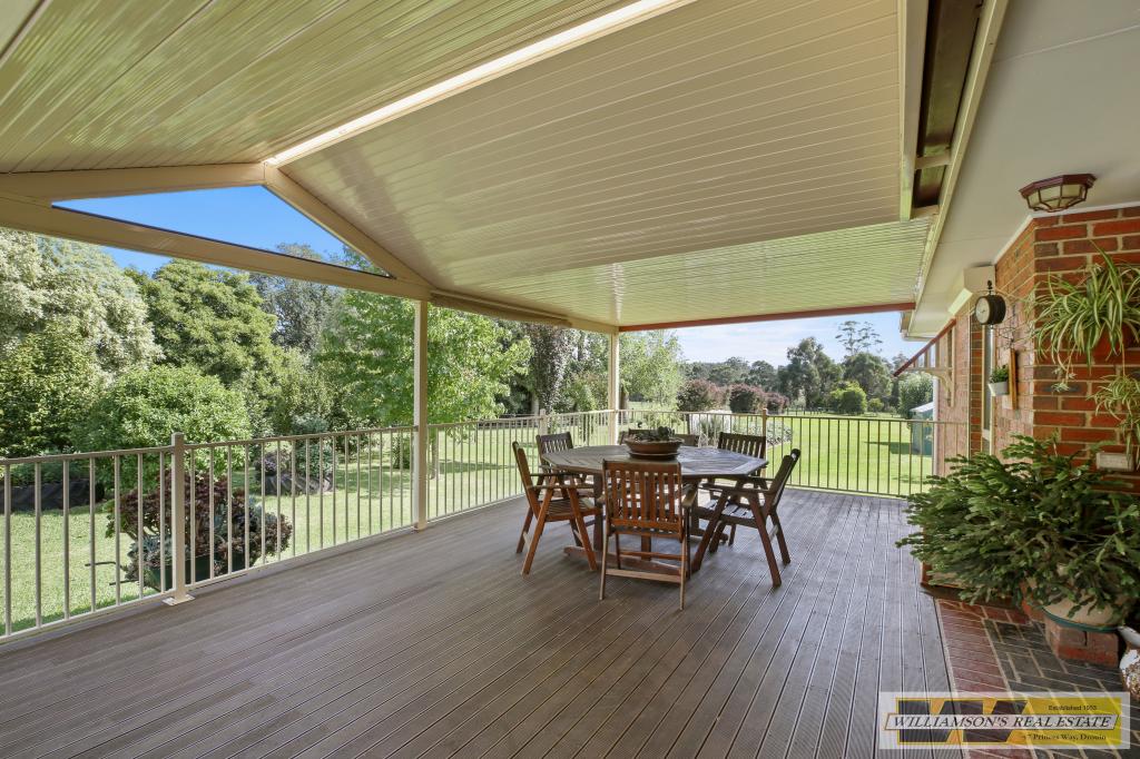 63 Old Sale Rd, Drouin West, VIC 3818