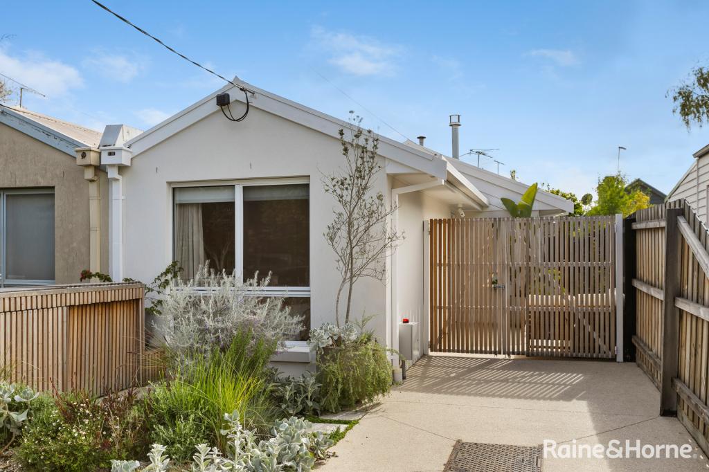 42 Crawford St, Newport, VIC 3015