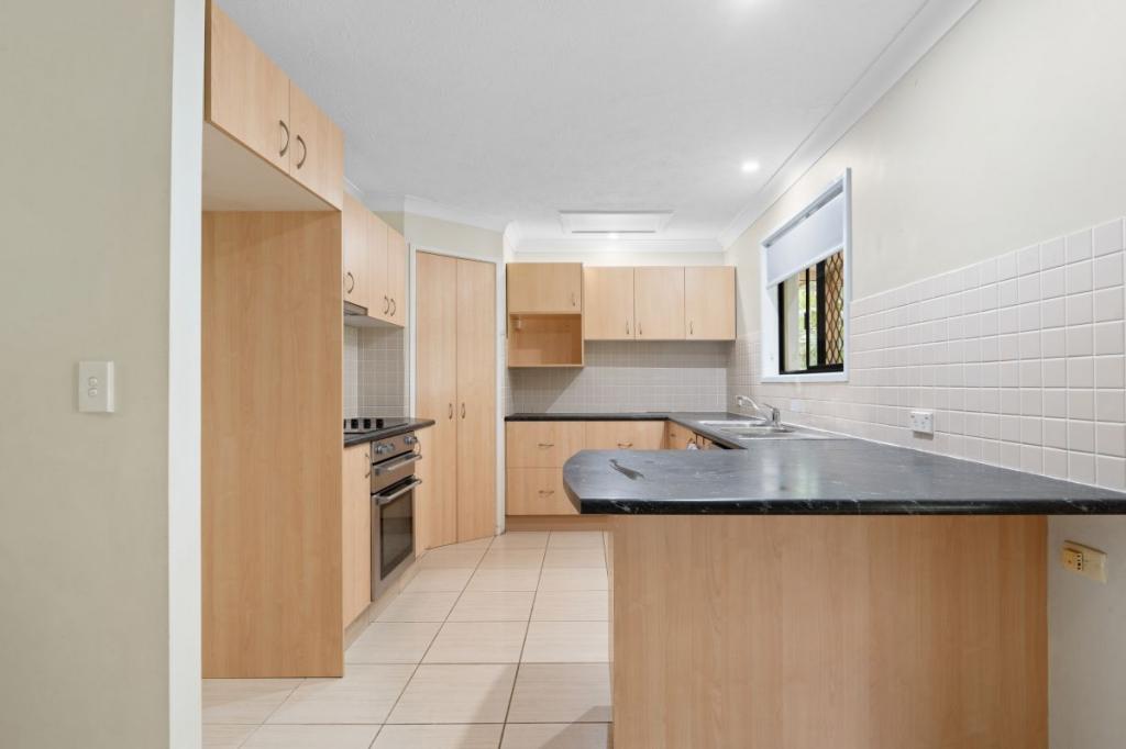 15 Hood Ct, Mermaid Waters, QLD 4218