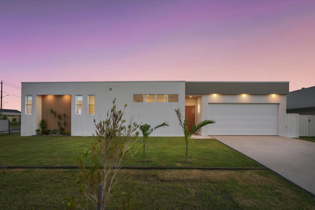 2 Olaf Rd, Pialba, QLD 4655