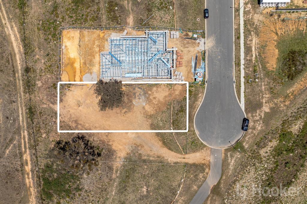 32 Chimney Rise, Googong, NSW 2620