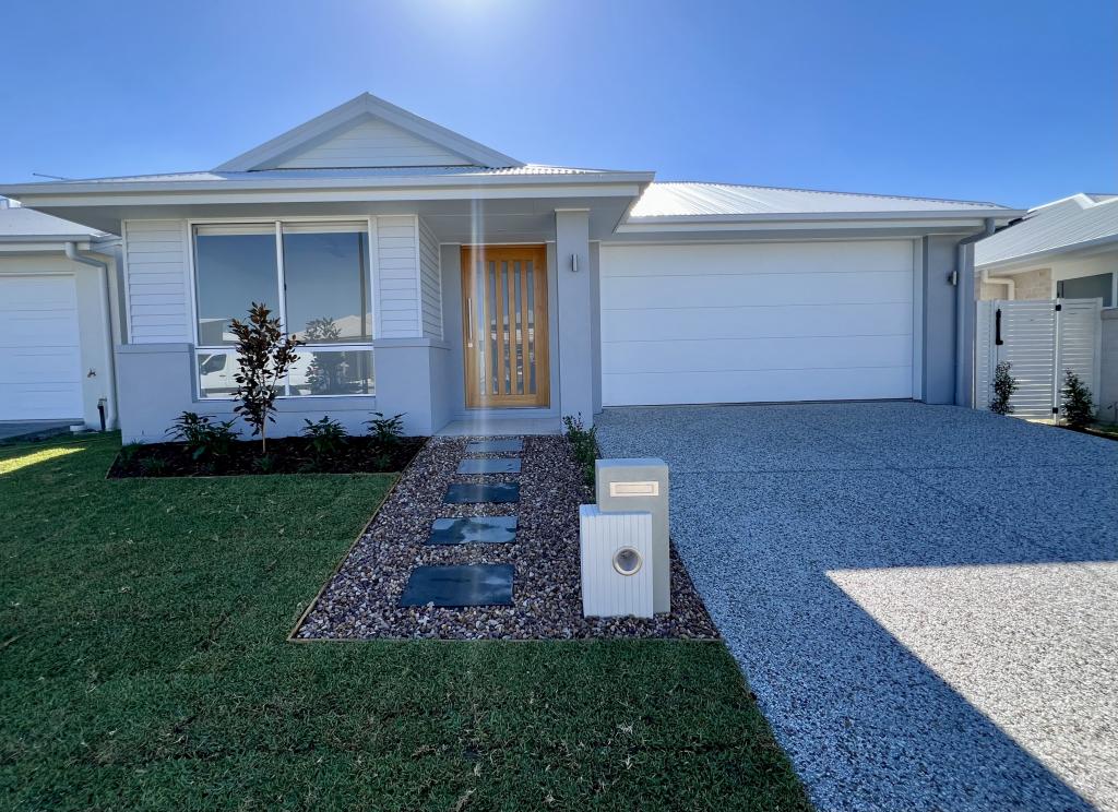 42 Tablelands Cres, Banya, QLD 4551