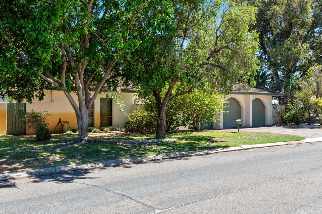 3 Regency Dr, Thornlie, WA 6108
