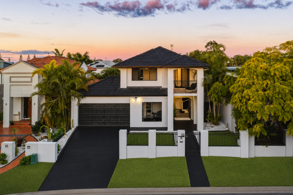 13 Saint Paul Cres, Varsity Lakes, QLD 4227