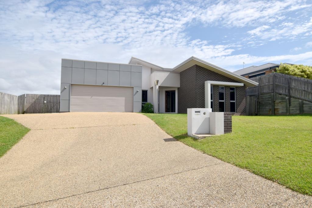 25 BROADWATER PL, NEW AUCKLAND, QLD 4680