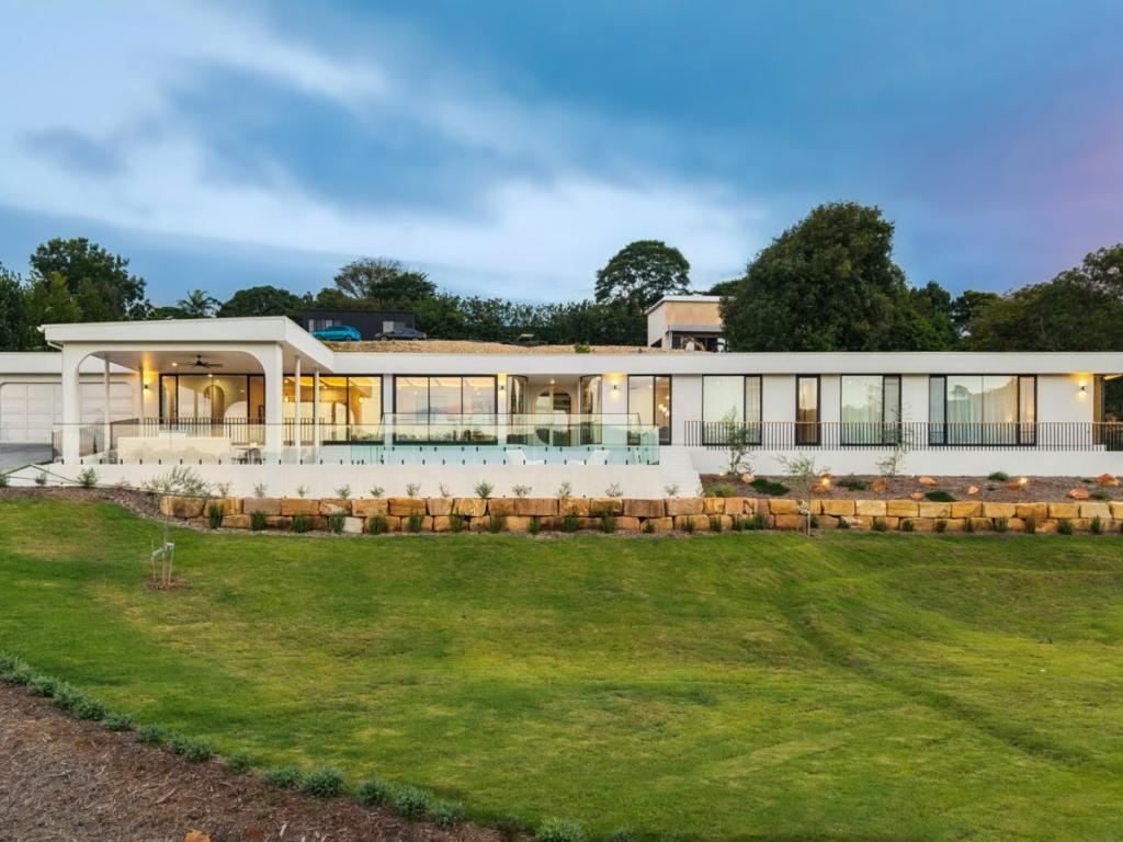 25 Davenport Dr, Bonogin, QLD 4213