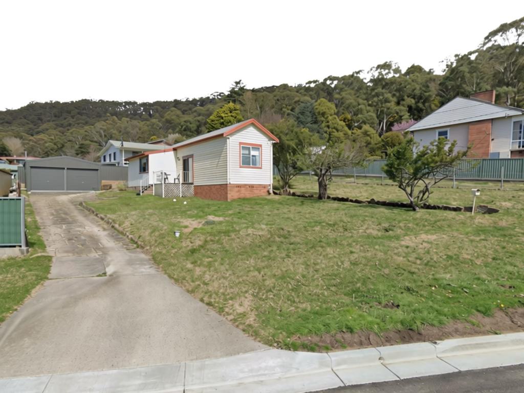 1 Hill Range Cres, Lithgow, NSW 2790