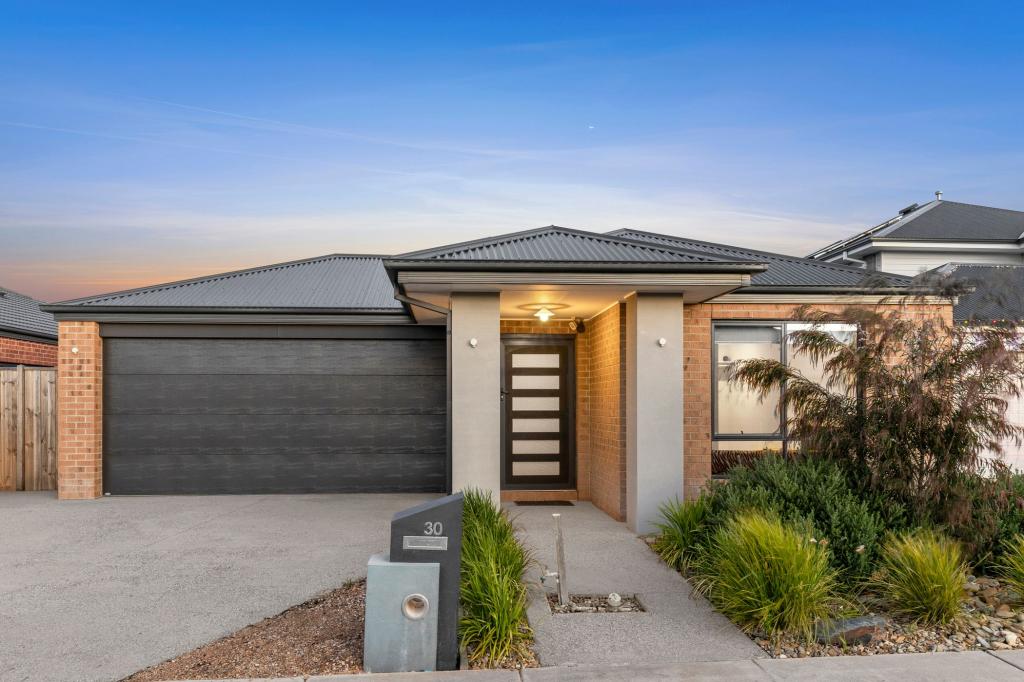 30 BRISBANE ST, LARA, VIC 3212
