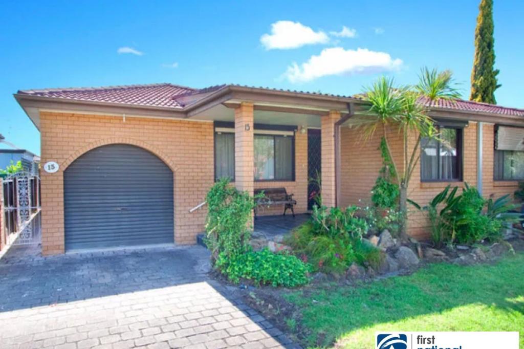 13 Ridgeway Cres, Quakers Hill, NSW 2763