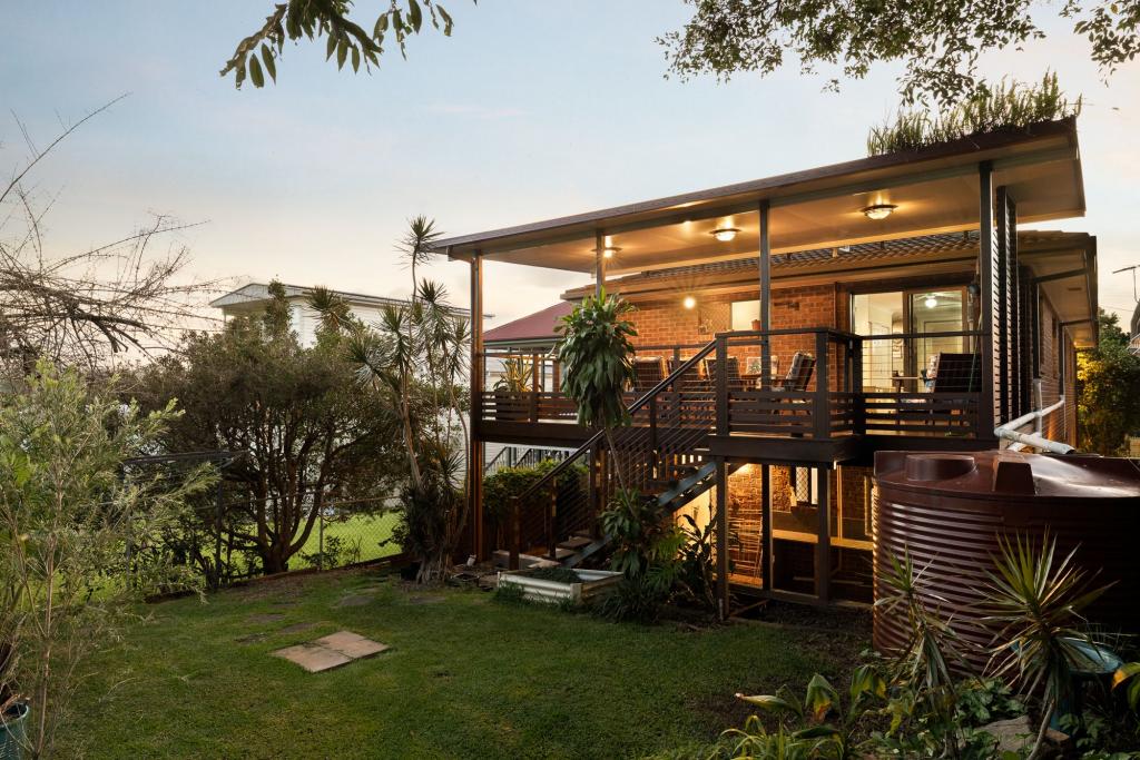 27 Lincoln St, Wilston, QLD 4051