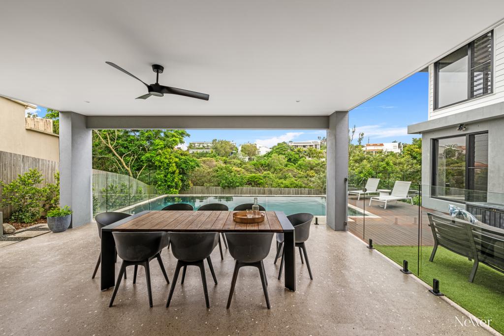 21 Antipodes Cl, Castaways Beach, QLD 4567