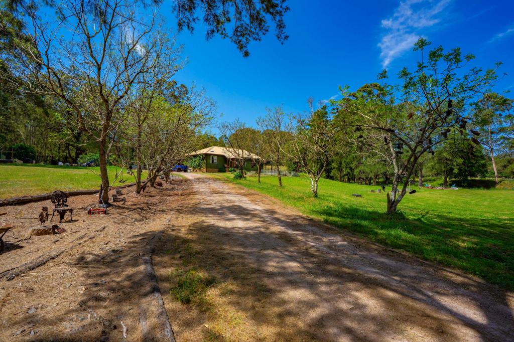 121 BLACK ROCK RD, MARTINS CREEK, NSW 2420
