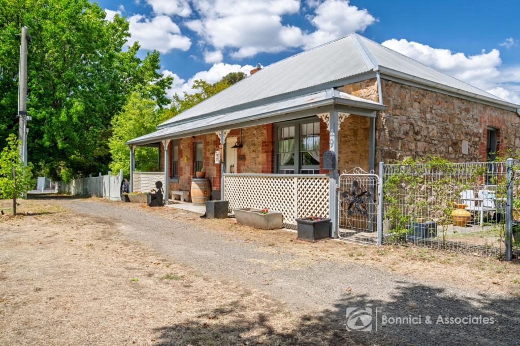49 Bridge Rd, Beechworth, VIC 3747