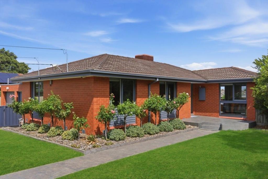 6 Justin Dr, Noble Park North, VIC 3174