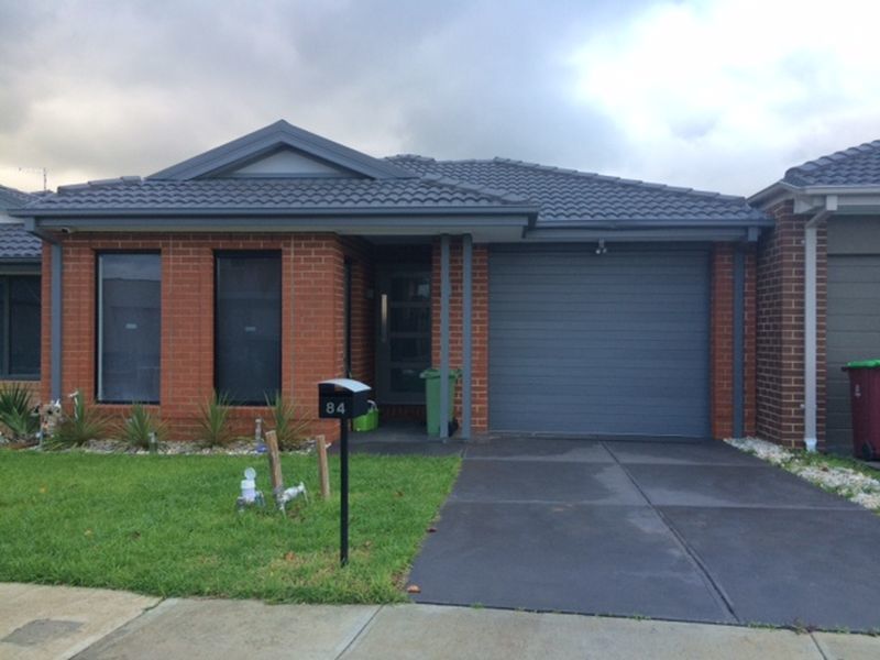 84 Bimberry Cct, Clyde, VIC 3978