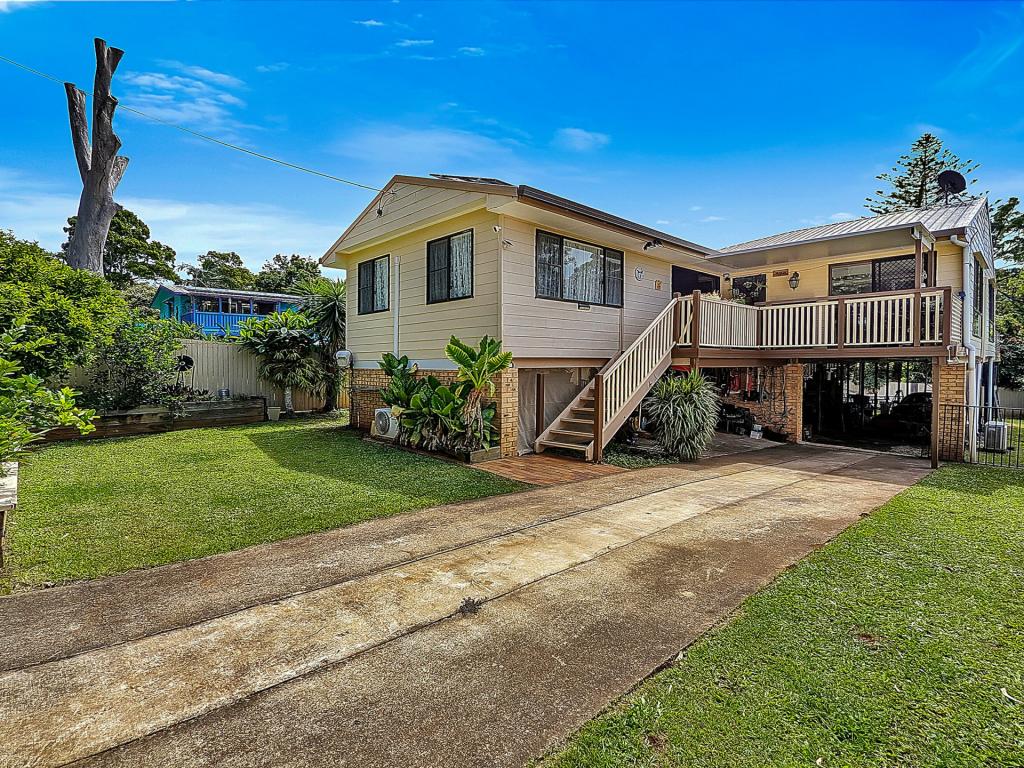 130-132 Lucas Dr, Lamb Island, QLD 4184