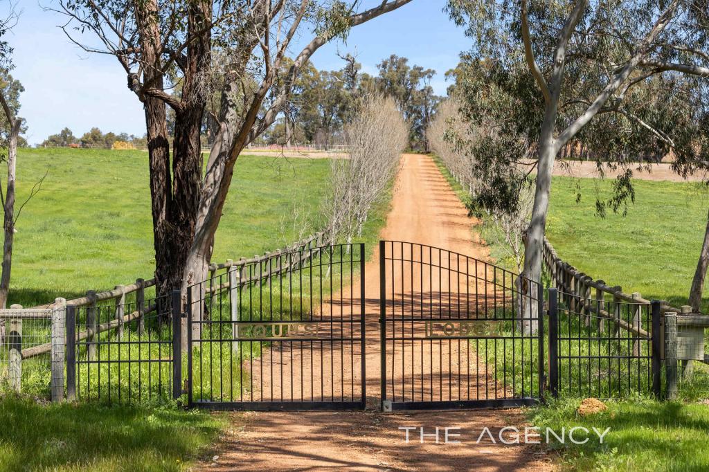 421 Berry Rd, Gidgegannup, WA 6083