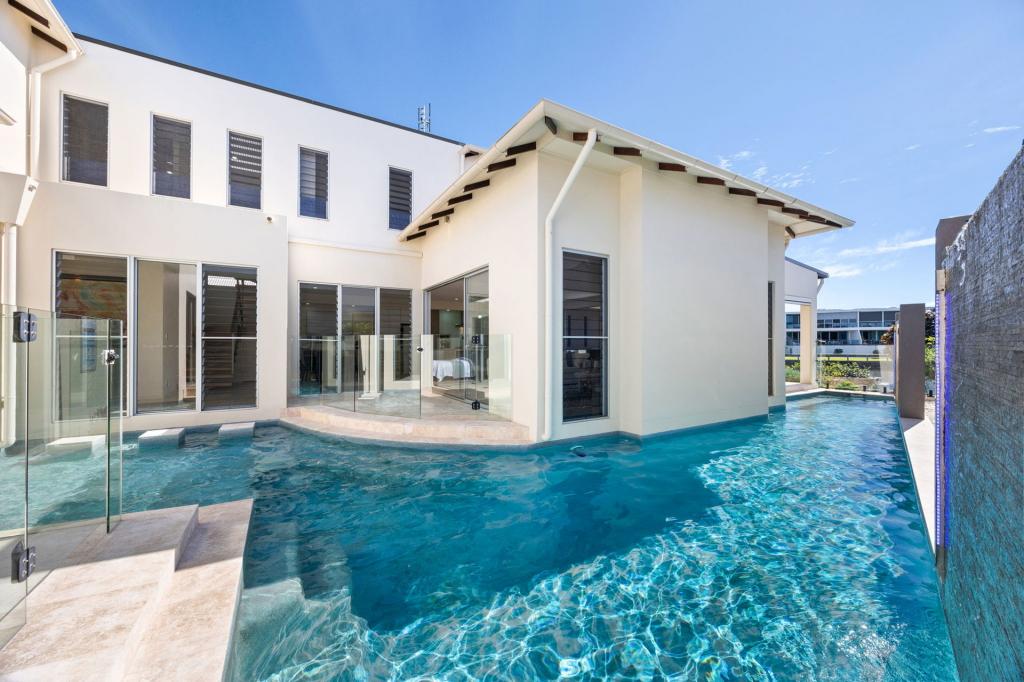 37 Baywater Dr, Twin Waters, QLD 4564
