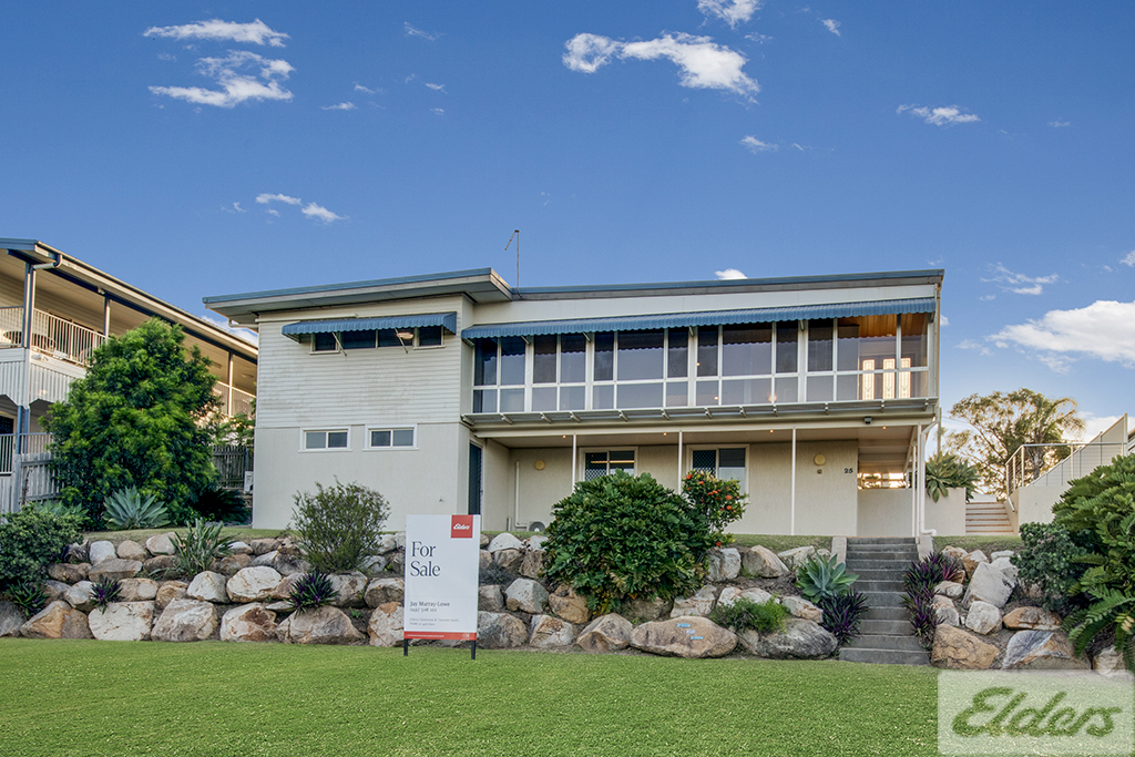 25 THE ESP, BARNEY POINT, QLD 4680
