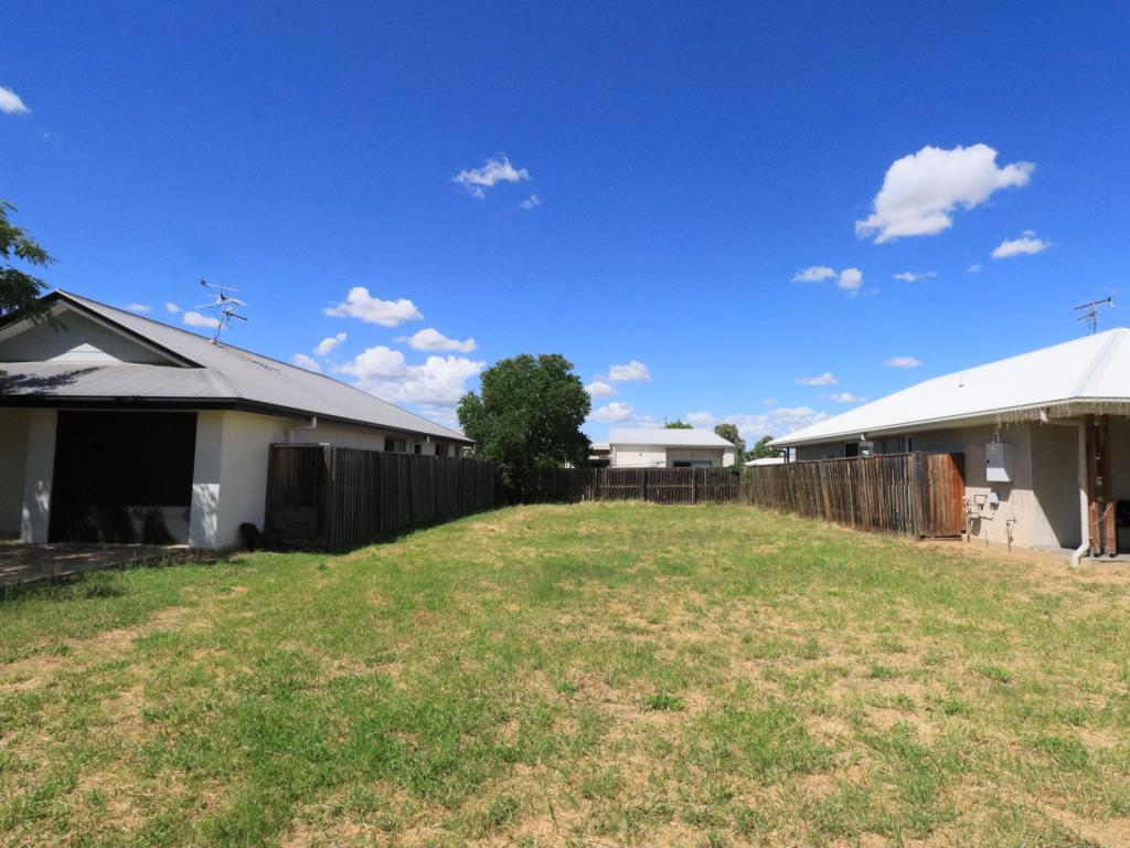 94 Currey St, Roma, QLD 4455