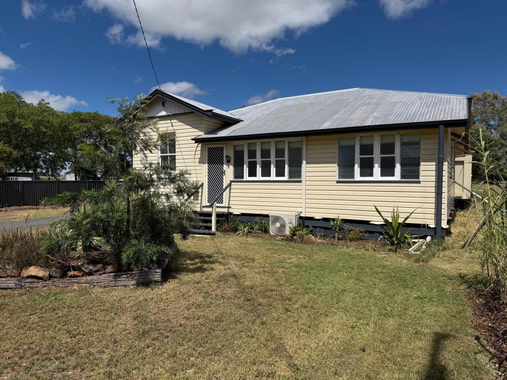 1 PROGRESS ST, QUINALOW, QLD 4403