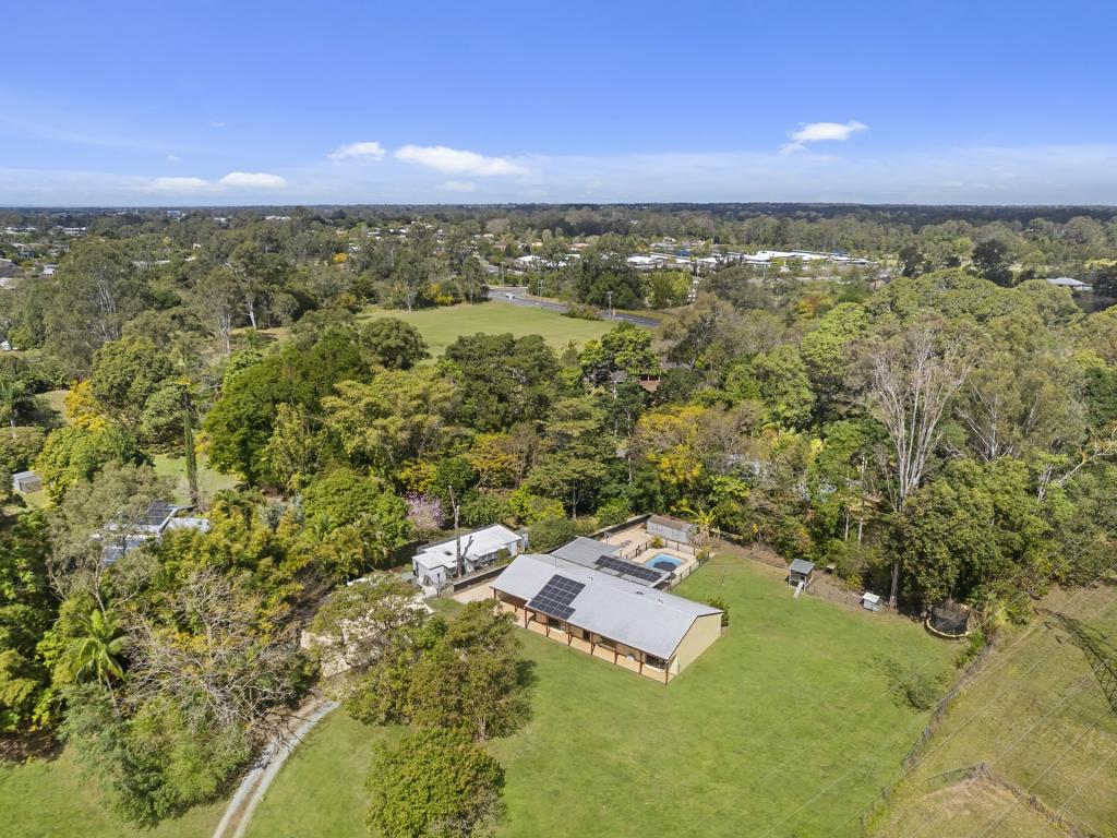 12 Guilford Ct, Bellmere, QLD 4510