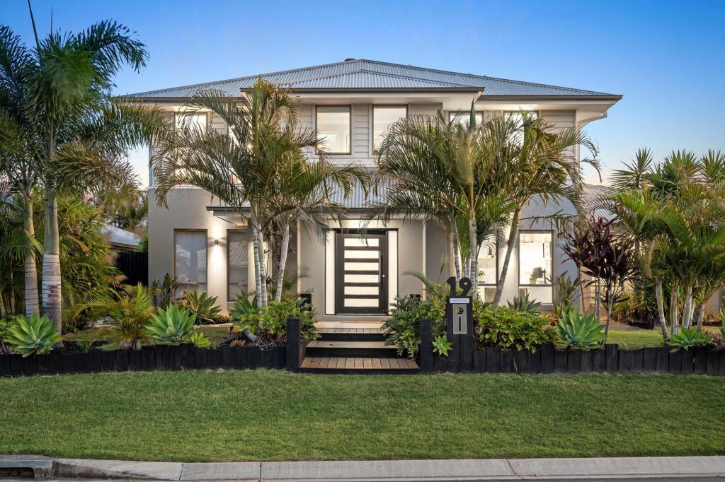 19 Waterfern Way, Ripley, QLD 4306