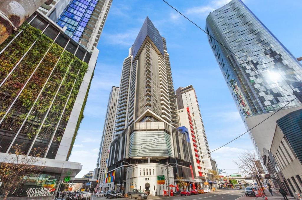 1302/283 CITY RD, SOUTHBANK, VIC 3006