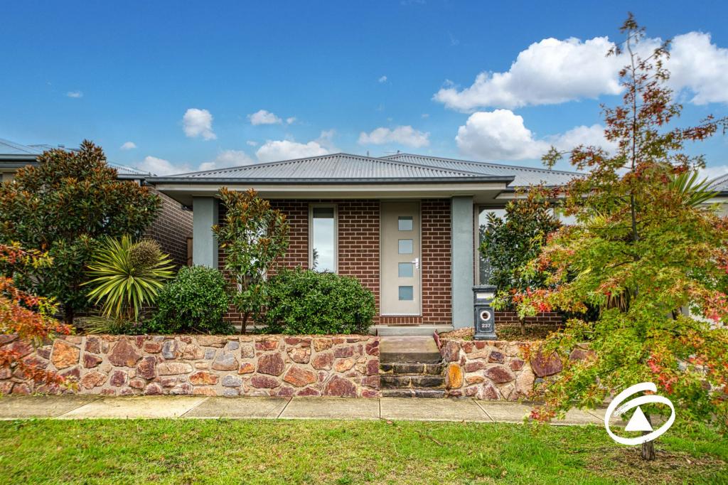 237 Pink Hill Bvd, Officer, VIC 3809