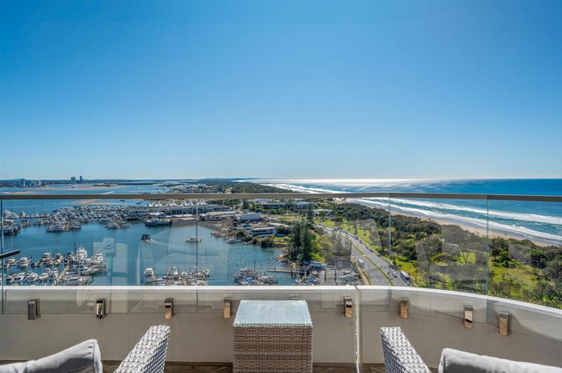 43/14 Macarthur Pde, Main Beach, QLD 4217