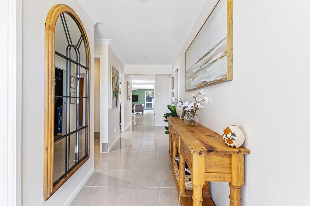 4 Denham Cres, North Lakes, QLD 4509