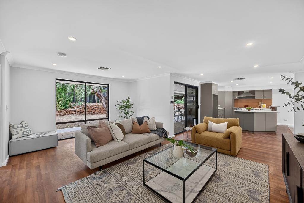 6 Bruce St, Hillarys, WA 6025