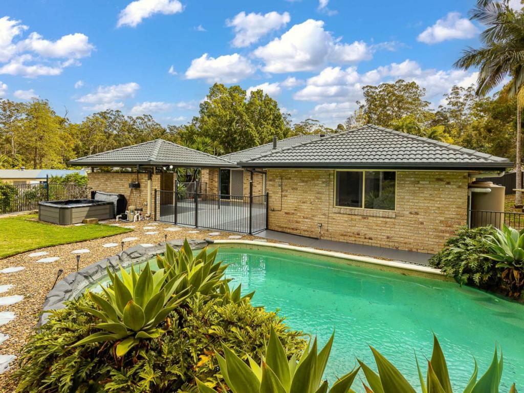 107 Gardenia Dr, Bonogin, QLD 4213