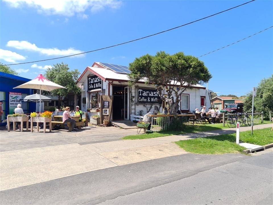 127 Marine Pde, San Remo, VIC 3925