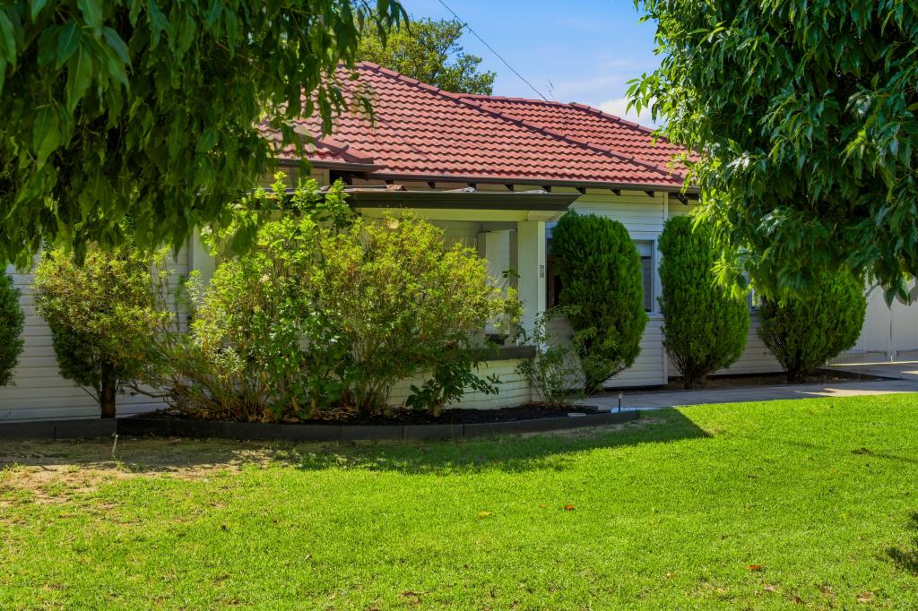 4 Sir James Ave, Harvey, WA 6220