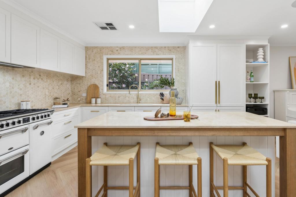 11 De Pledge Ct, Wynn Vale, SA 5127