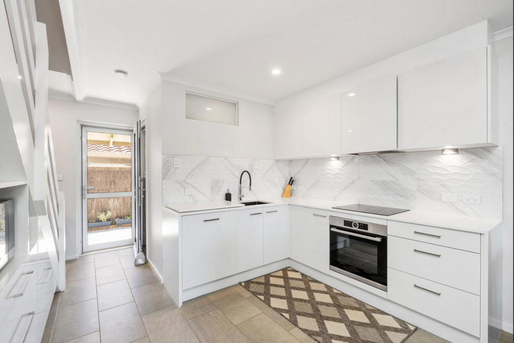 70 Sportsmans Dr, West Lakes, SA 5021