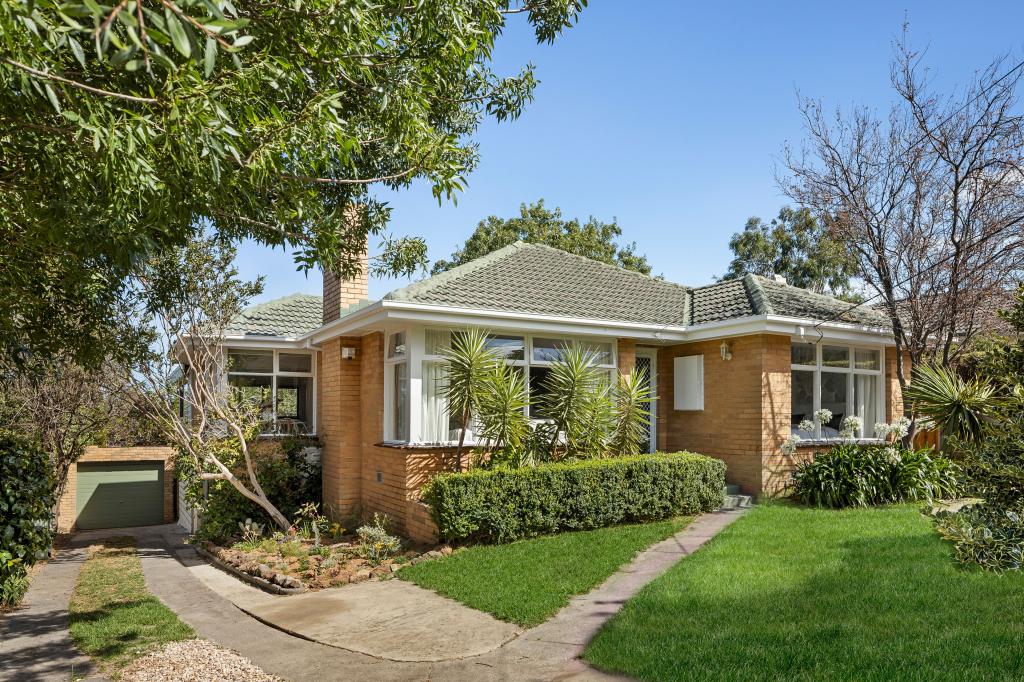16 Leslie St, Frankston South, VIC 3199