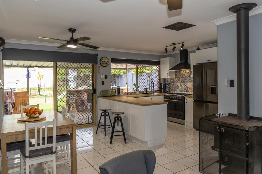 12 Edwards Ent, Stratton, WA 6056