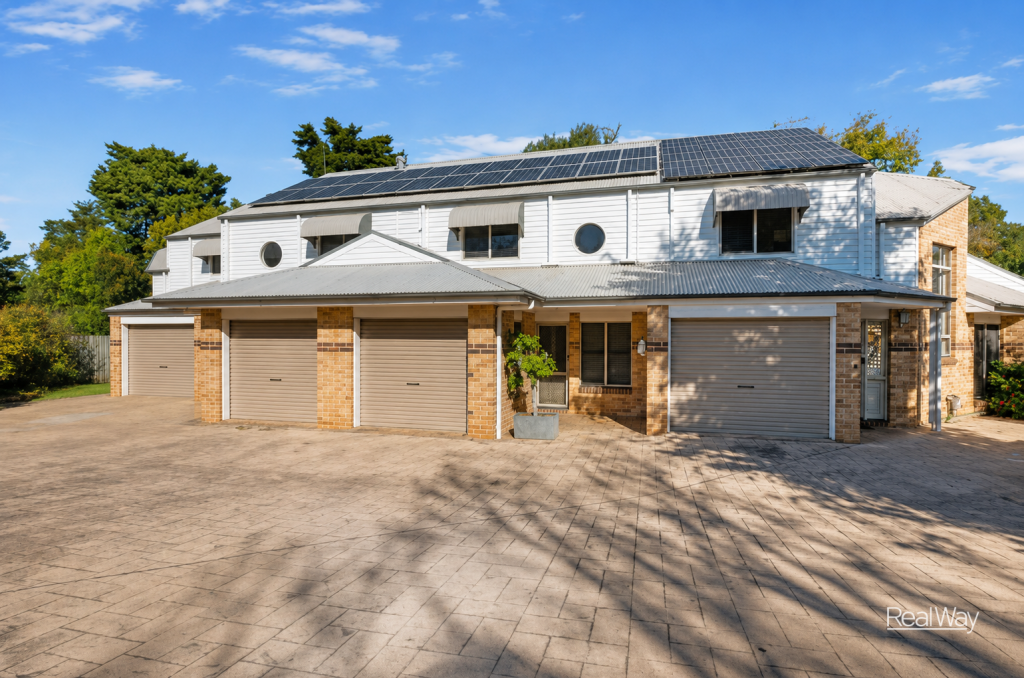 2/6 Creek St, East Toowoomba, QLD 4350