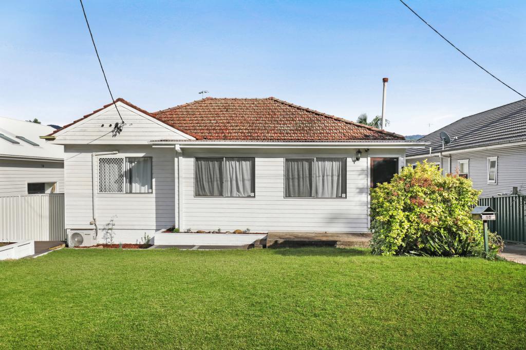 18 Preston St, Figtree, NSW 2525