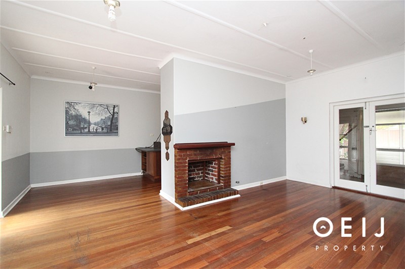 98 Hill View Tce, St James, WA 6102