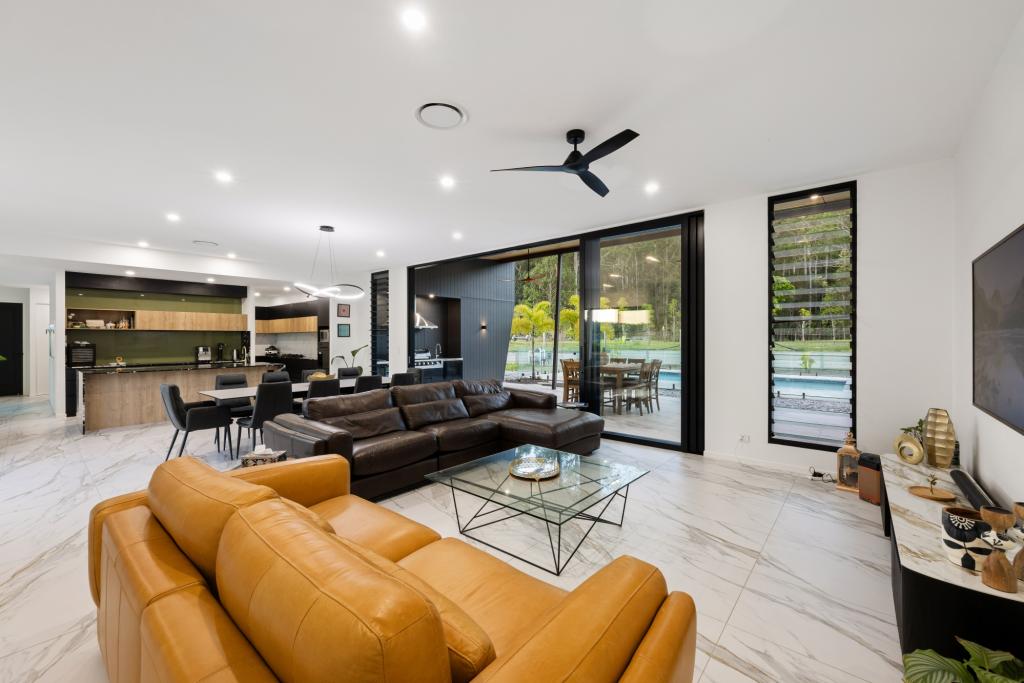 15 Hazel Pl, Glenview, QLD 4553