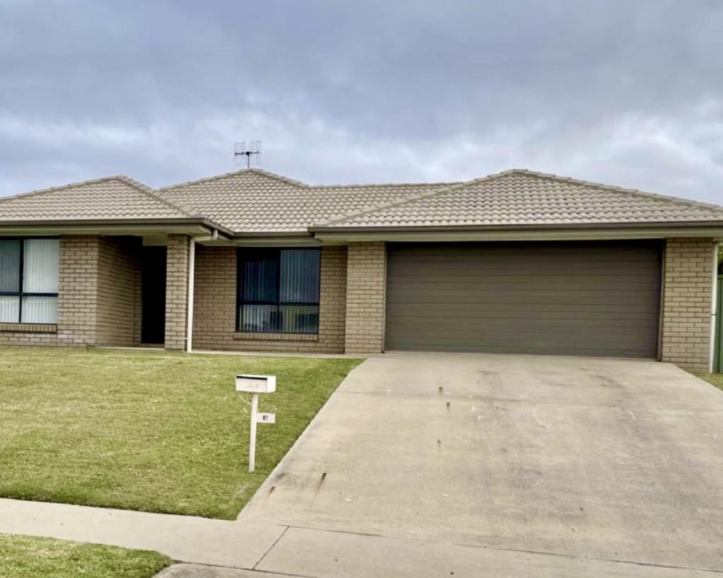 87 Utah Dr, Moranbah, QLD 4744