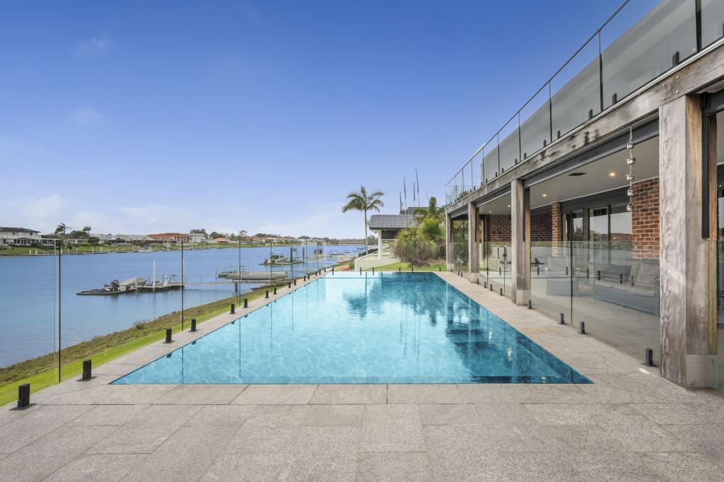 24 Newport Cres, Port Macquarie, NSW 2444