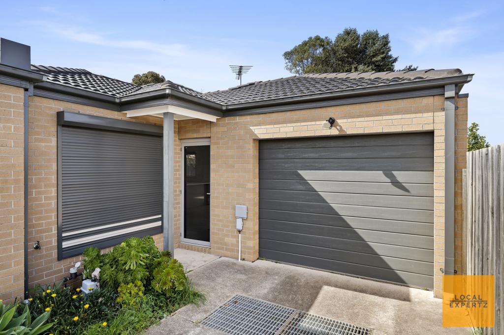 17b Blackwood Dr, Melton South, VIC 3338