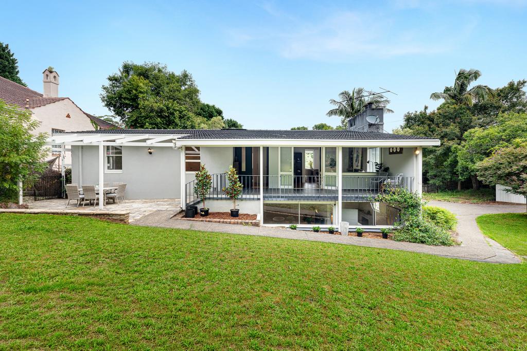 1 Crescent Cl, Warrawee, NSW 2074