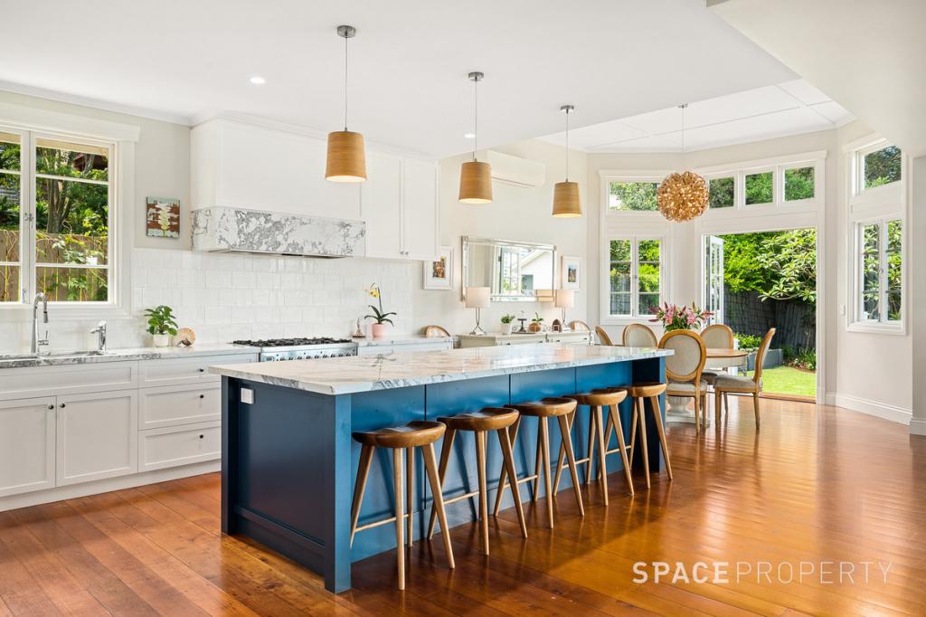 9 Royal Ave, Spring Hill, QLD 4000